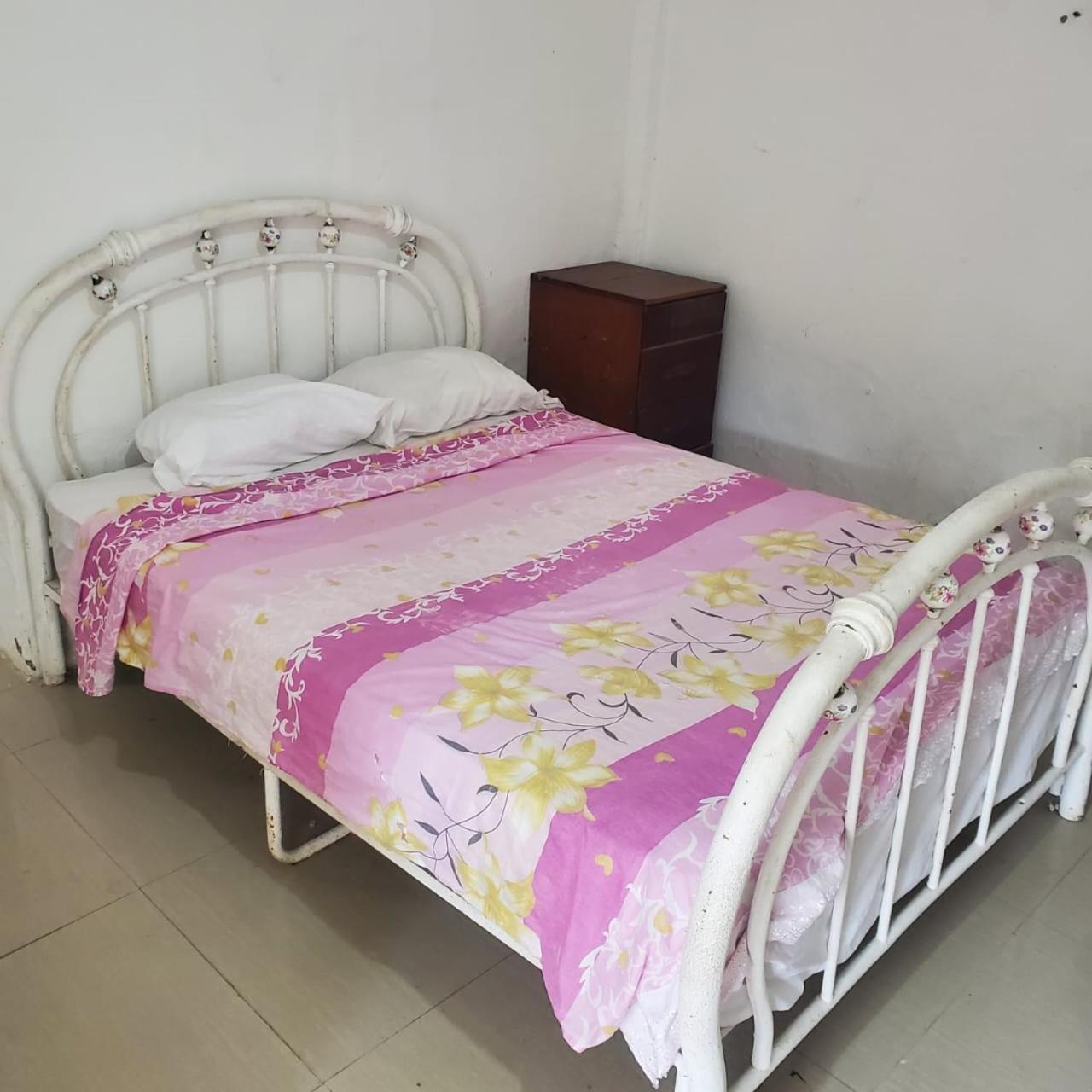 Y Cerca A Marbella Cartagena