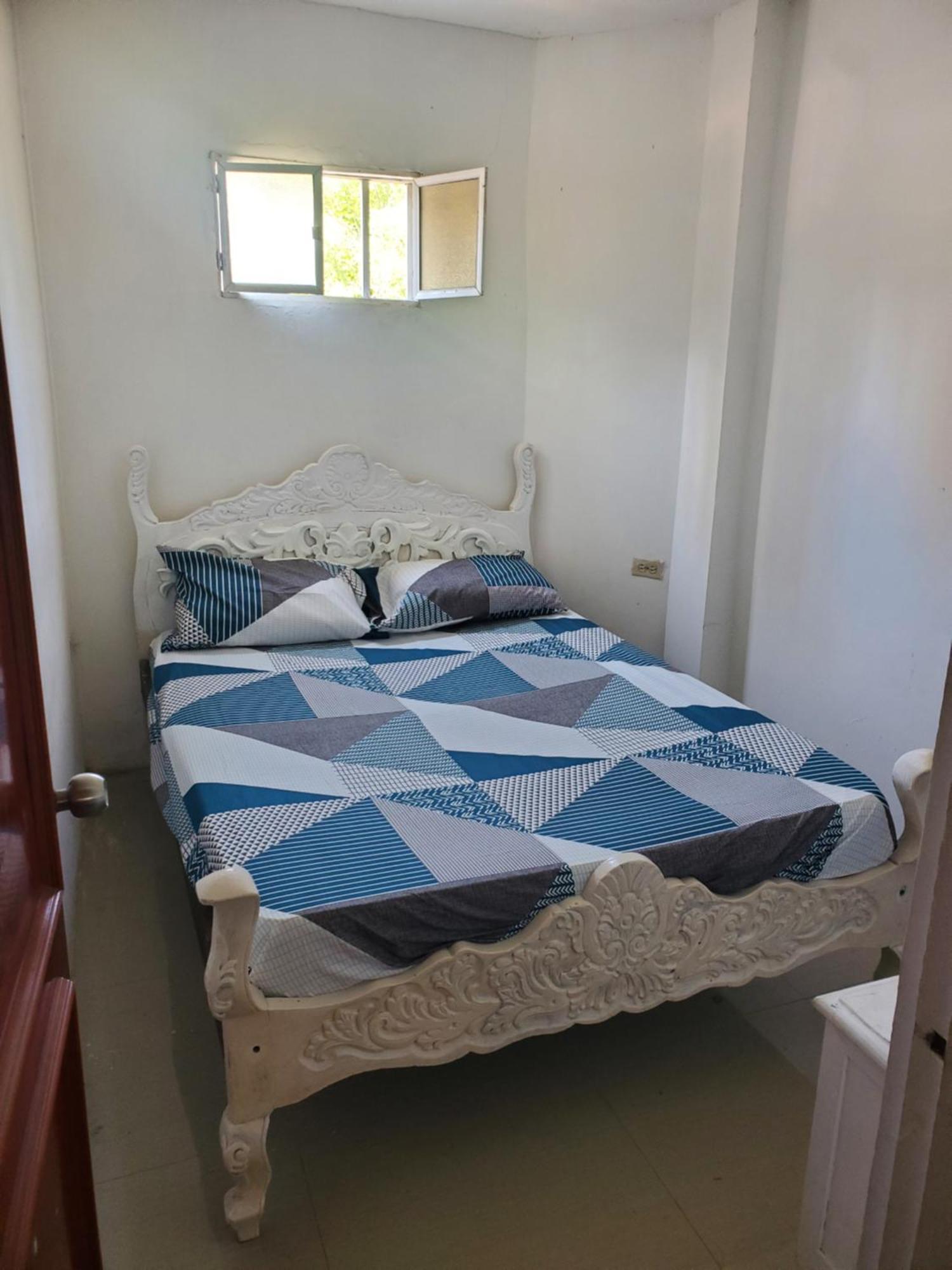 Hostel Y Cerca A Marbella *