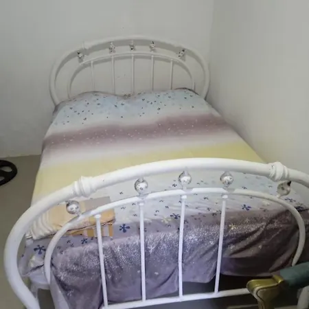 Hostal Y Cerca A Marbella Cartagena